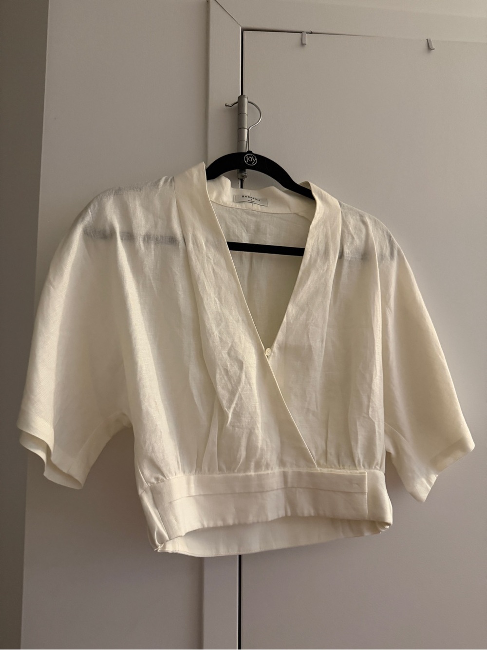 Babaton Cream V-Neck Short Sleeve Wrap Top - S